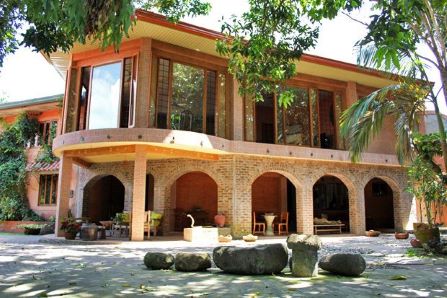Ugu Bigyan's Pottery Garden and Restaurant